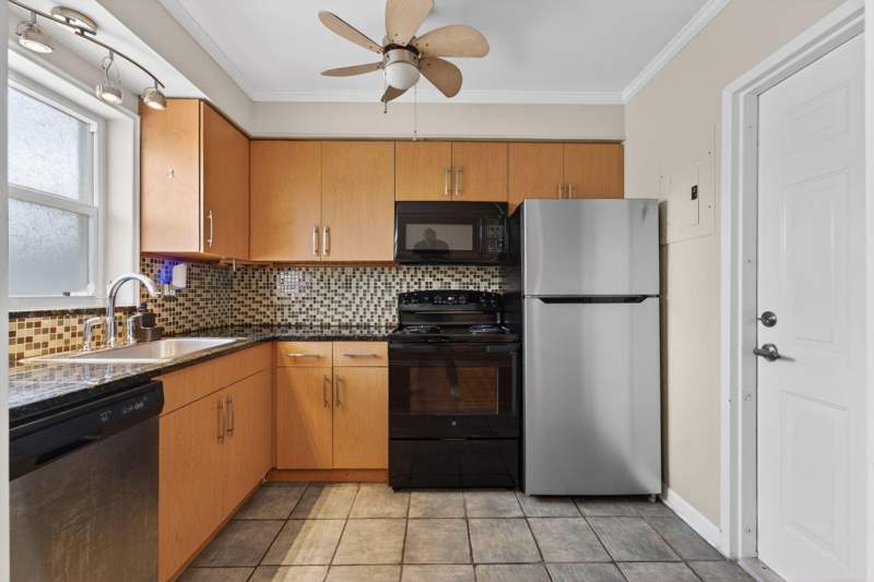 2 bedroom Condominium at 715 NE 91st Street 3A, Shores Plaza East Condo, Miami Shores — photo 2