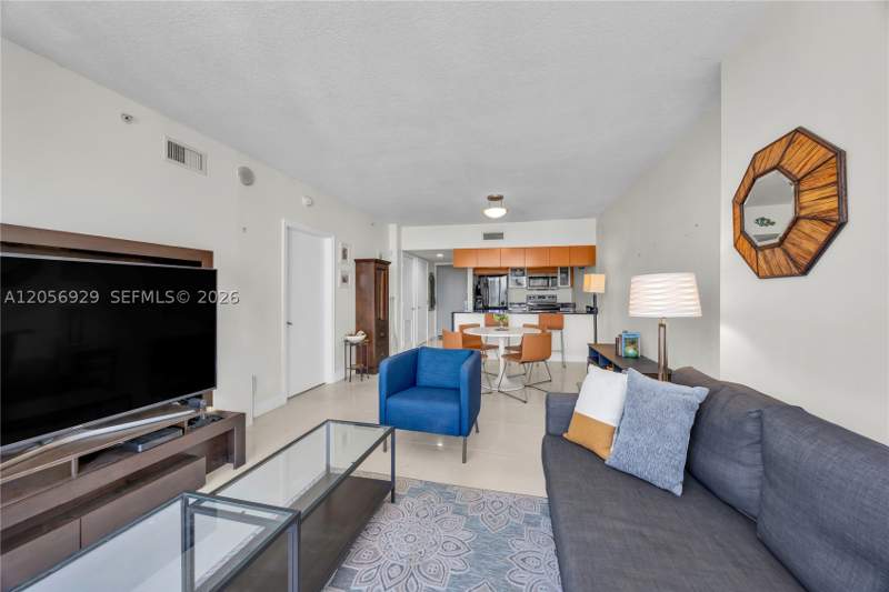 1 bedroom Condominium at 1750 N Bayshore Dr 3310, Opera Tower Condo, Miami — photo 5