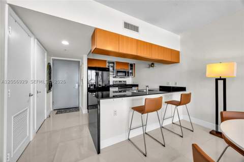 1750 N Bayshore Dr 3310, Miami FL - photo 9 of 41