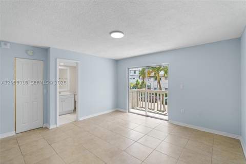 7620 Carlyle Ave 206, Miami Beach FL - photo 14 of 30