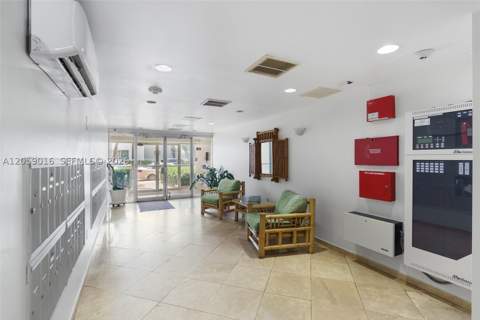 7620 Carlyle Ave 206, Miami Beach FL - photo 24 of 30