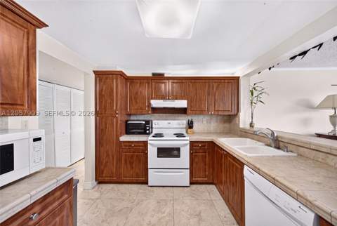 6666 SW 115th Ct 301, Miami FL - photo 17 of 40