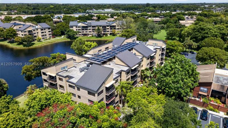 2 bedroom Condominium at 6666 SW 115th Ct 301, Sec 48 Atriums At Snapper, Miami — photo 4