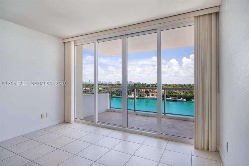 2 bedroom Condominium at 5600 Collins Ave 7J, 5600 Condo, Miami Beach — photo 4