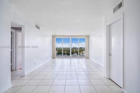 5600 Collins Ave 7J, Miami Beach FL - photo 7 of 47