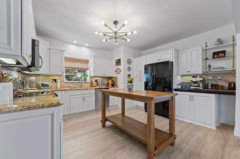 112 NE 17th St, Homestead FL - photo 14 of 44