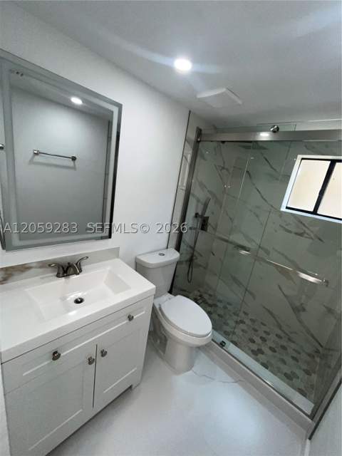 8625 NW 8th St 213, Miami FL - photo 13 of 17