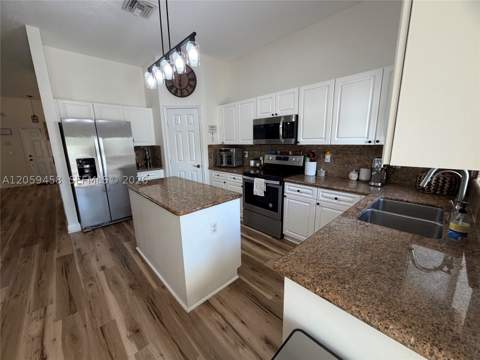 2362 SE 19th Ct, Homestead FL - photo 15 of 44