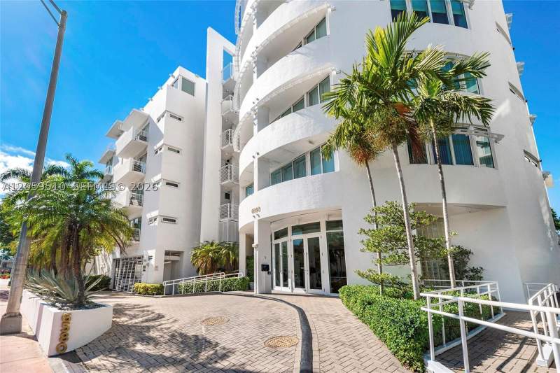 2 bedroom Condominium at 6580 Indian Creek Dr 510, Regatta At Indian Creek, Miami Beach — photo 5