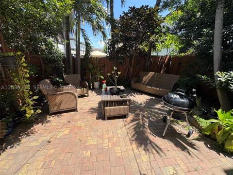 11623 NW 78th St, Doral FL - photo 12 of 13