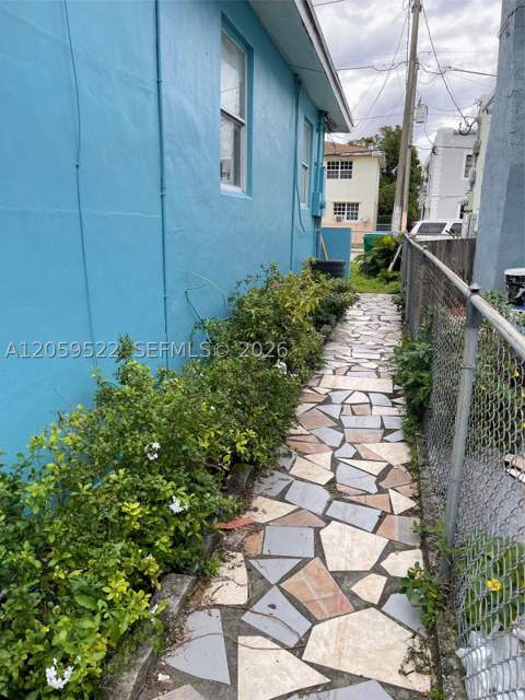 266 NW 32nd St, Miami FL - photo 17 of 21