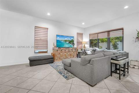 3575 W 97th St, Hialeah FL - photo 6 of 66