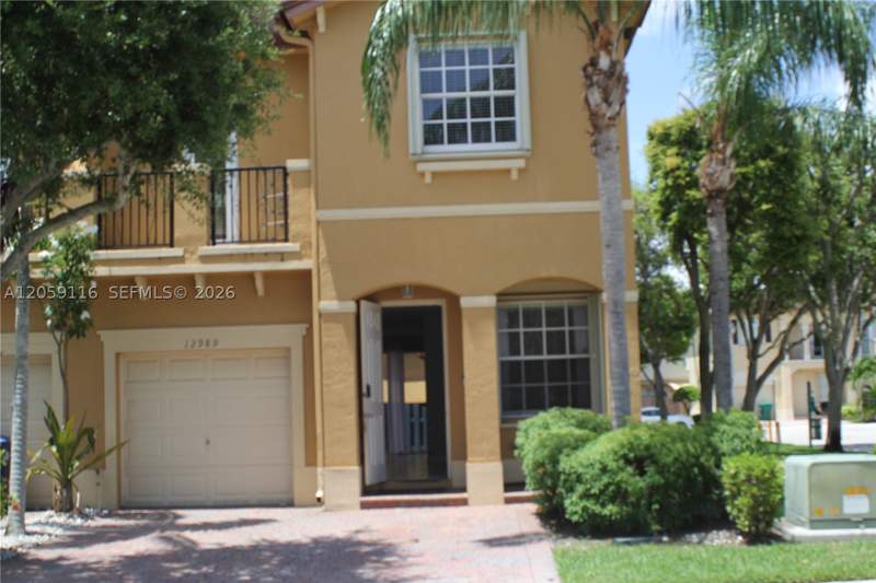 3 bedroom Townhouse at 12989 SW 135th Ter, Tuscany Villas West, Miami — photo 3