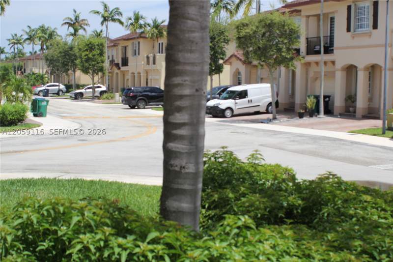 3 bedroom Townhouse at 12989 SW 135th Ter, Tuscany Villas West, Miami — photo 4