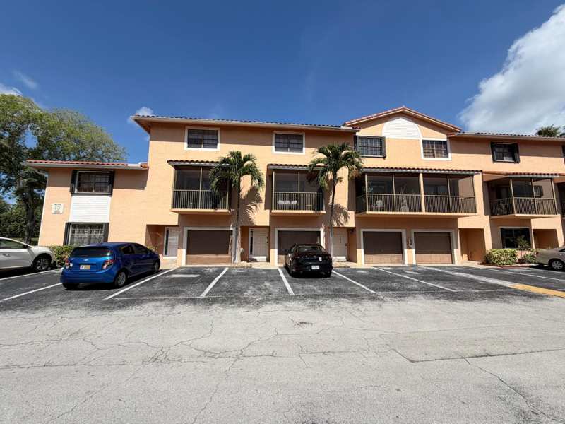 3 bedroom Townhouse at 9908 Hammocks Boulevard 103-42, Banyan Tree Condo #11, Miami — photo 1