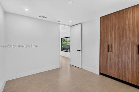 1890 NE 211th Ter, Miami FL - photo 18 of 32