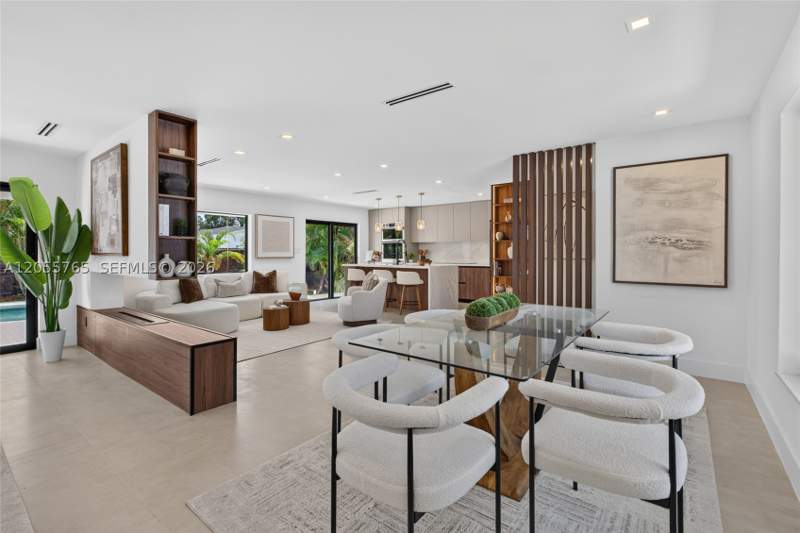 4 bedroom SingleFamilyResidence at 1890 NE 211th Ter, 2nd Addn To Highland Gard, Miami — photo 5