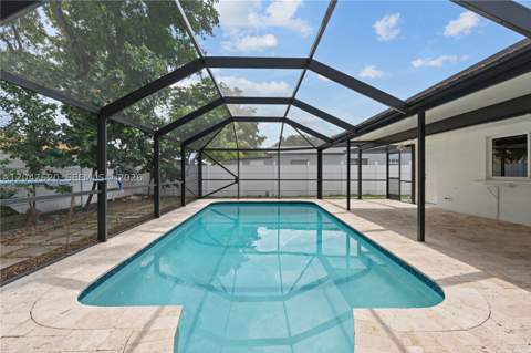 9110 NW 18th Ct, Pembroke Pines FL - photo 9 of 43
