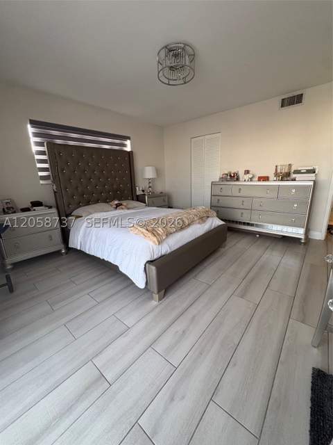 7620 Carlyle Ave 502, Miami Beach FL - photo 10 of 12