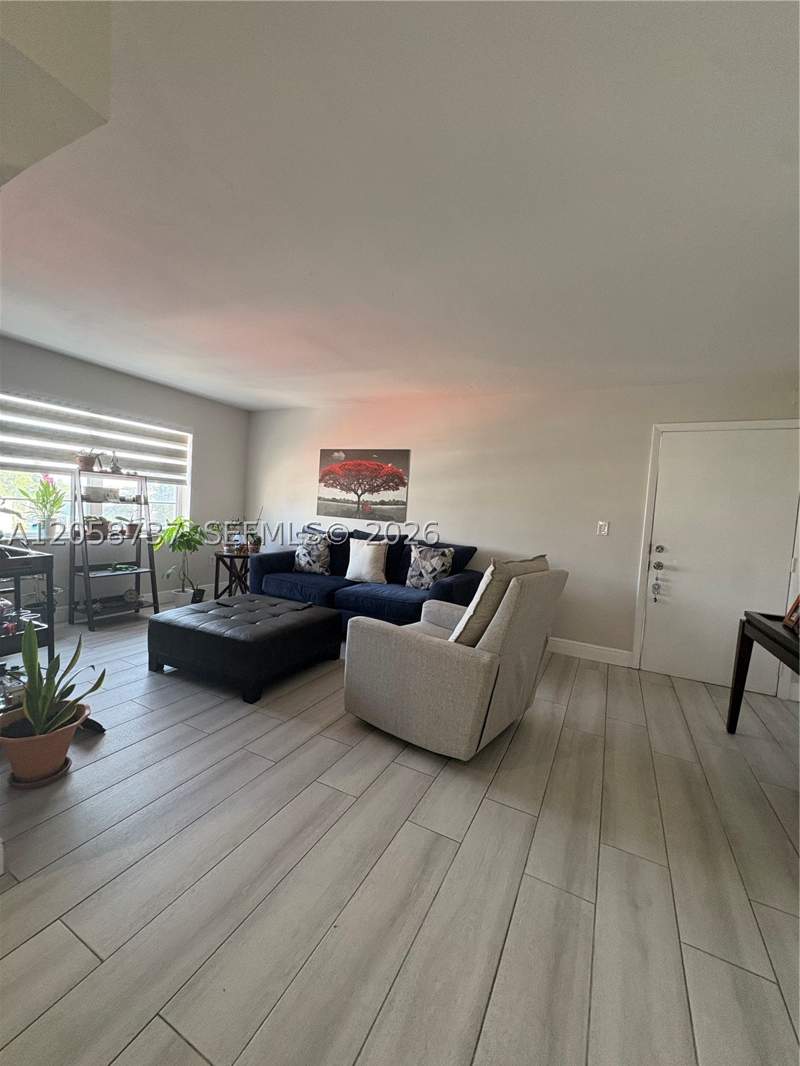 1 bedroom Condominium at 7620 Carlyle Ave 502, Carlyle Plaza Condo, Miami Beach — photo 4