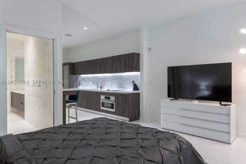 851 NE 1st Ave 503, Miami FL - photo 13 of 68