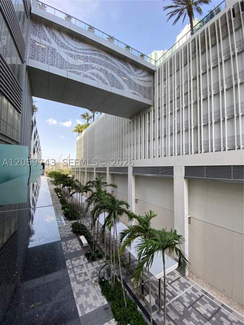 851 NE 1st Ave 503, Miami FL - photo 19 of 68