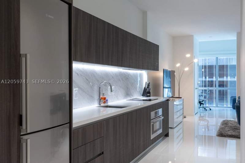 0 bedroom Condominium at 851 NE 1st Ave 503, Paramount Miami Worldcent, Miami — photo 2
