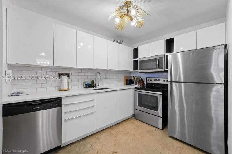 0 bedroom Condominium at 2301 Collins Ave 522, Roney Palace Condo, Miami Beach — photo 5