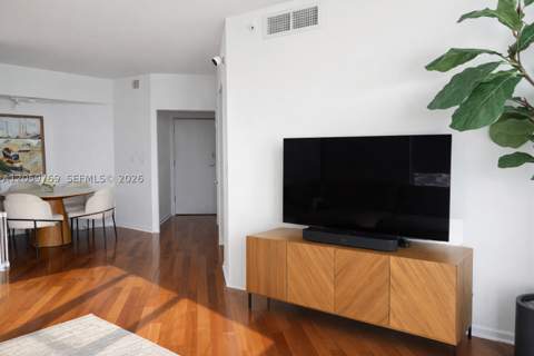1330 West Ave 2601, Miami Beach FL - photo 10 of 38