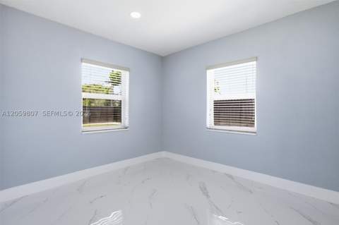 16031 NW 18th Ave, Miami Gardens FL - photo 15 of 28