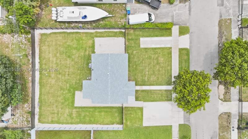 3 bedroom SingleFamilyResidence at 16031 NW 18th Ave, Bunche Park, Miami Gardens — photo 2
