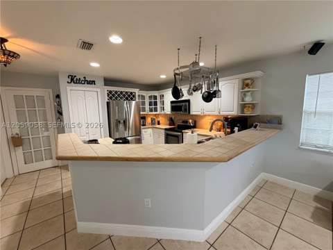 15253 SW 138th Ter, Miami FL - photo 12 of 41