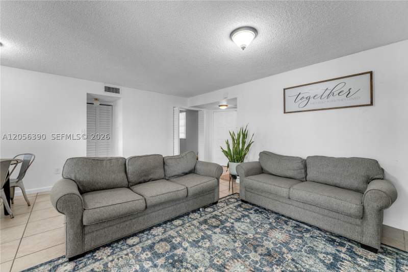 3 bedroom Condominium at 1400 Jefferson Dr 1400 B, Lakeshore Condo 7, Homestead — photo 5