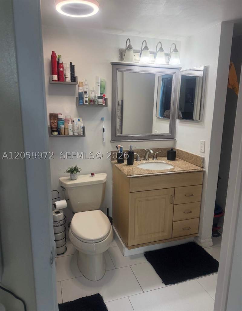 1 bedroom Condominium at 11800 SW 18th St 222-4, International Park Condo, Miami — photo 2