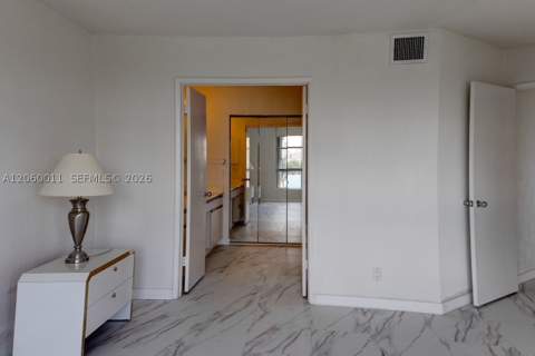 3600 Mystic Pointe Dr 613, Aventura FL - photo 11 of 18
