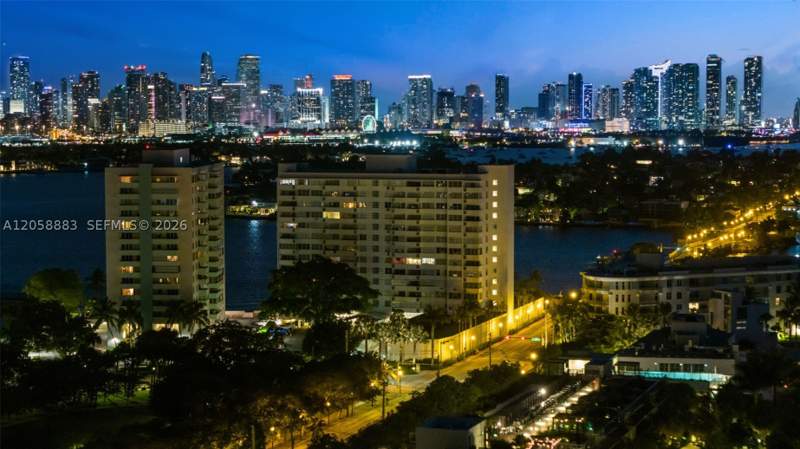 1 bedroom Condominium at 3 Island Ave 09L, Belle Isle, Miami Beach — photo 2