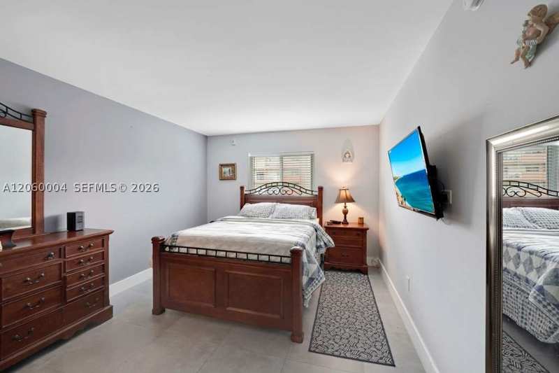 1 bedroom Condominium at 3536 NE 168th St 206, Venice Isle Condo, North Miami Beach — photo 1