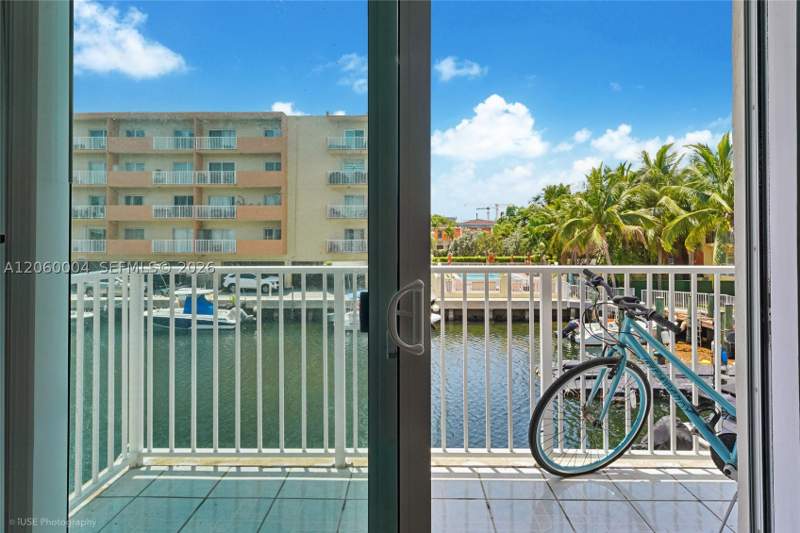 1 bedroom Condominium at 3536 NE 168th St 206, Venice Isle Condo, North Miami Beach — photo 4