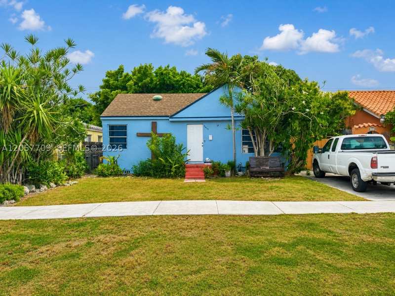 2 bedroom SingleFamilyResidence at 6410 SW 39th St, Central Miami Part 2, Miami — photo 1