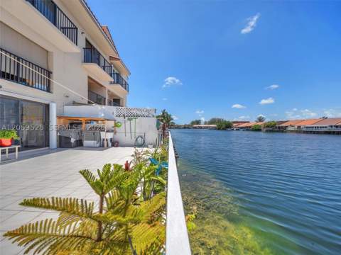 5530 W 26th Ct 102, Hialeah FL - photo 23 of 29