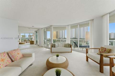 16400 Collins Ave 544, Sunny Isles Beach FL - photo 12 of 38