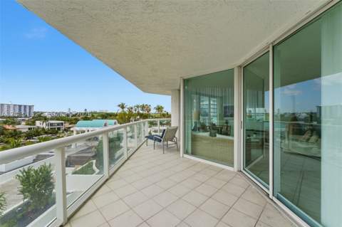 16400 Collins Ave 544, Sunny Isles Beach FL - photo 16 of 38