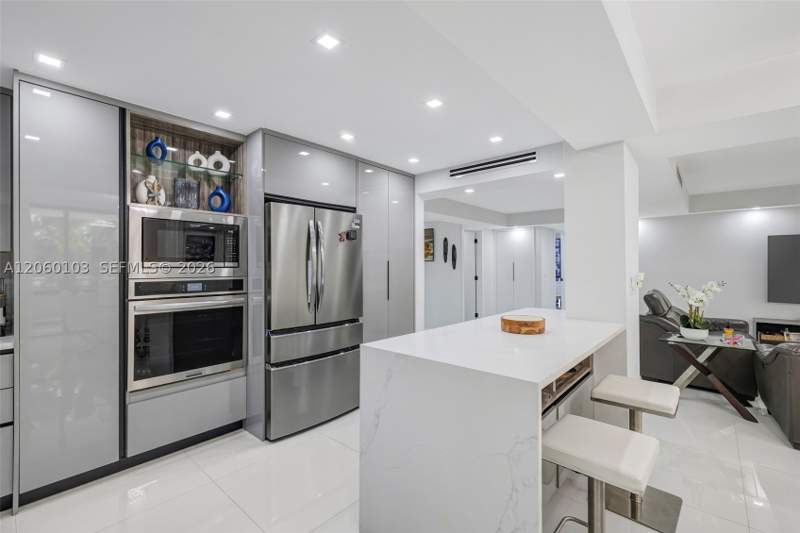 3 bedroom Condominium at 13953 Kendale Lakes Cir B205, Towers Of Kendale Lakes C, Miami — photo 4