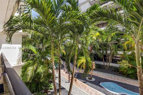 13953 Kendale Lakes Cir B205, Miami FL - photo 9 of 27