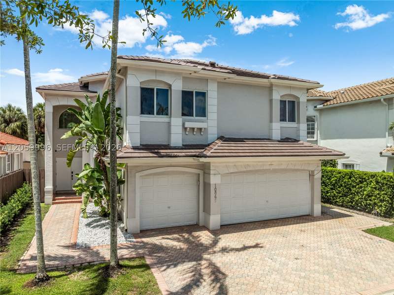 5 bedroom SingleFamilyResidence at 10865 NW 73rd Ter, Doral Isles St Croix, Doral — photo 4