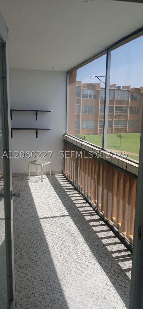 1591 NE Miami Gardens Dr 205, Miami FL - photo 10 of 27