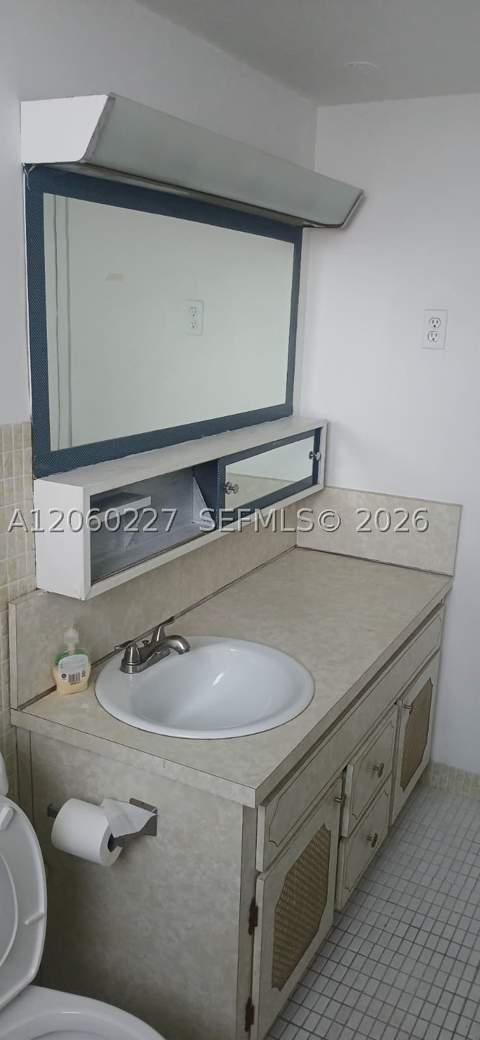 1591 NE Miami Gardens Dr 205, Miami FL - photo 15 of 27
