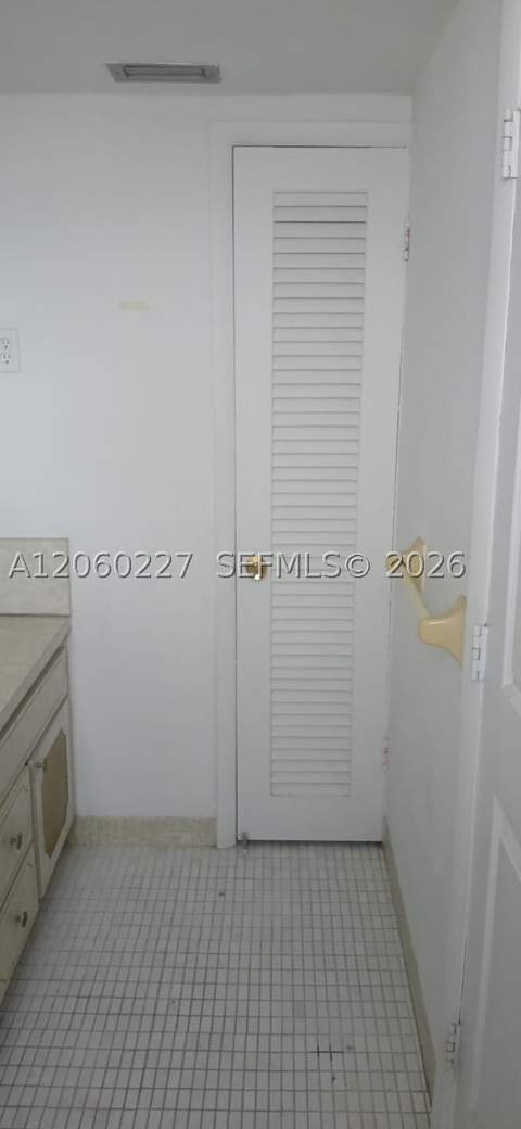 1591 NE Miami Gardens Dr 205, Miami FL - photo 20 of 27