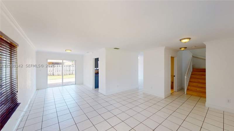 4 bedroom SingleFamilyResidence at 17343 SW 142nd Pl, Weitzer Serena Lakes West, Miami — photo 2