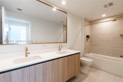 77 SE 5th St 3914, Miami FL - photo 11 of 28